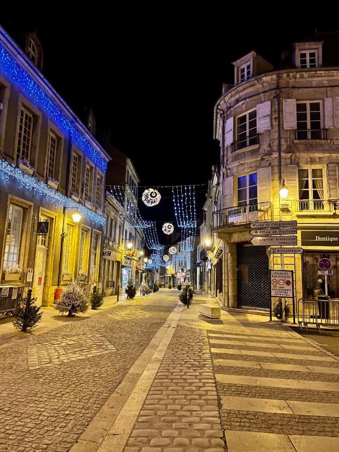 Appartement Au Coeur Du Centre Historique Avallon Bagian luar foto